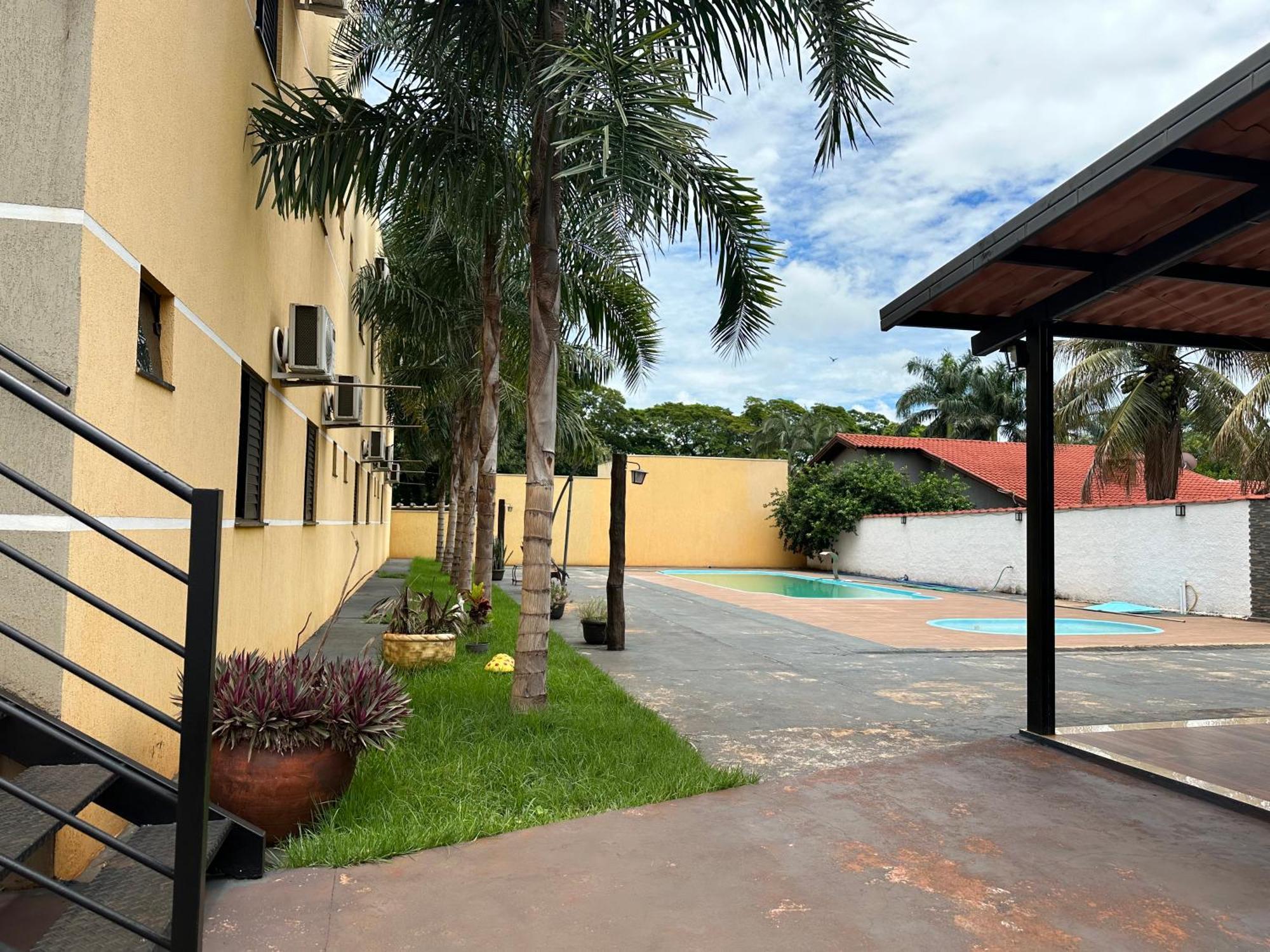 Hotel E Restaurante Na Chacara Dourados Exterior foto